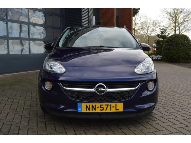 Opel ADAM 1.2 airco , cruise control 2016 Benzine 9