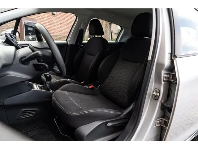 Peugeot 208 1.2 PureTech Active Trekhaak 2017 Benzine 42