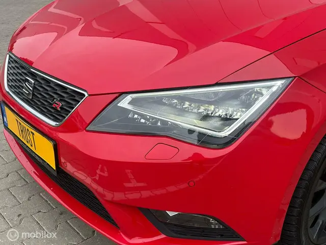 SEAT Leon FR TSI/DSG/PANO/LED/ 2013 Benzine 4