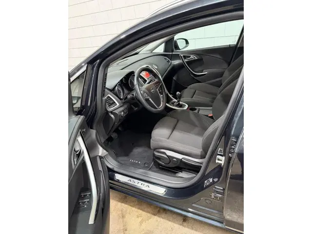 Opel Astra Sports Tourer 1.4 Turbo Sport 2014 Benzine 10