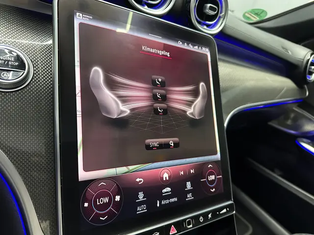 Mercedes-Benz C-Klasse 300 AMG Line PANO 2021 Benzine 16