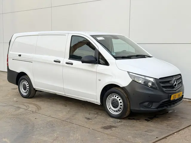 Mercedes-Benz Vito 116 1.9 CDI 2023 Diesel 4