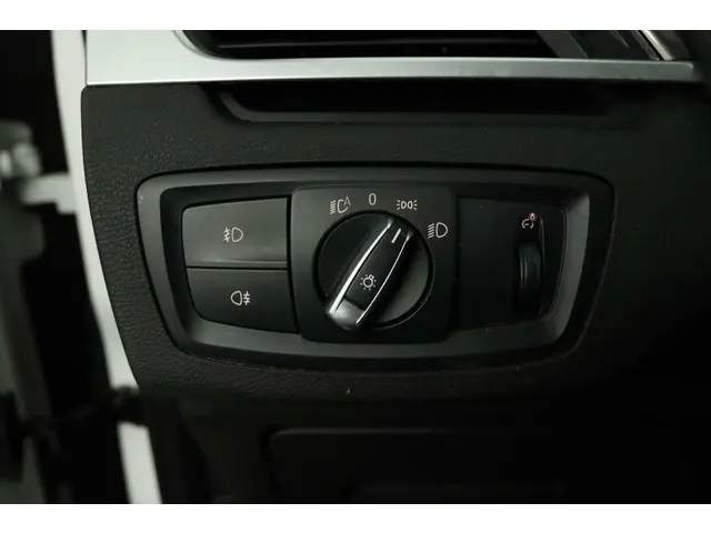 BMW X1 sDrive20i Centennial High Executive 2017 Benzine 18