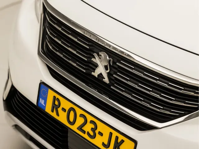 Peugeot 5008 1.2 PureTech Sport 7 Persoons 2018 Benzine 28