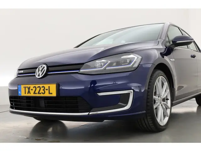 Volkswagen e-Golf | Navi | 2018 Elektrisch 28