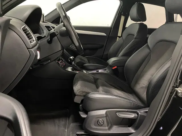 Audi Q3 2.0 TFSI quattro Sport Pro Line S 2015 Benzine 4