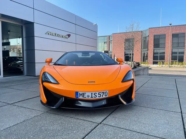 McLaren 570S Spider 570S Carbon Novitec 2018 Benzine