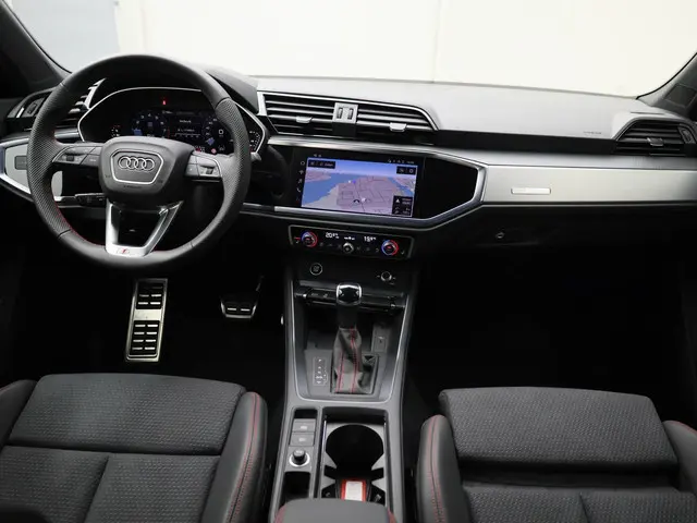 Audi Q3 Sportback 35 TFSI/150PK S Line 2025 Benzine 4