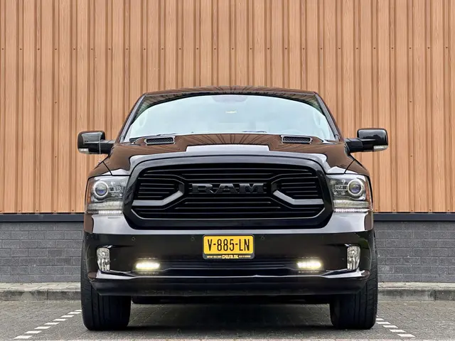 Dodge Ram 1500 2