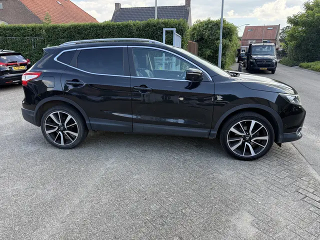 Nissan QASHQAI 1.2 Tekna 2014 Benzine 2
