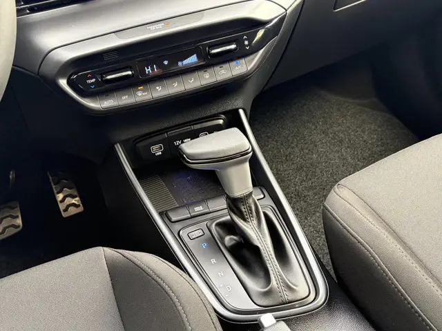 Hyundai Bayon 1.0 T-GDI Premium Sky 2025 Benzine 25