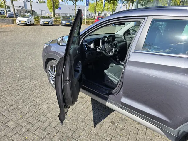 Hyundai Tucson FL 1.6 T-GDI Premium SKY AUT 2019 Benzine 8