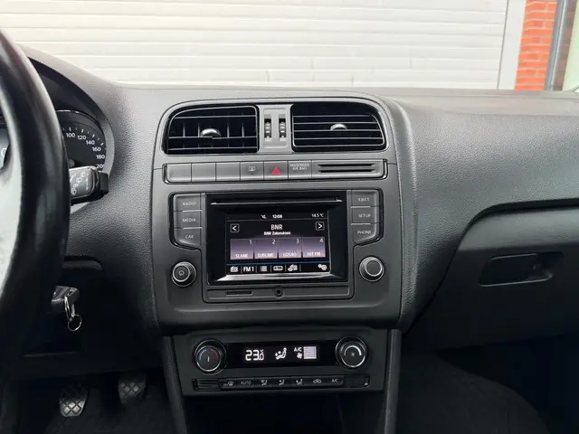 Volkswagen Polo 1.0 | NAVI | NEW APK | AIRCO | 2017 Benzine 16