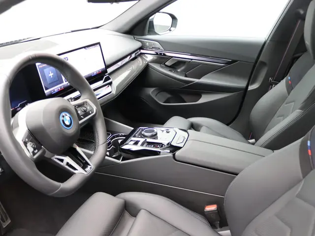 BMW i5 Touring eDrive40 2025 Elektrisch 22