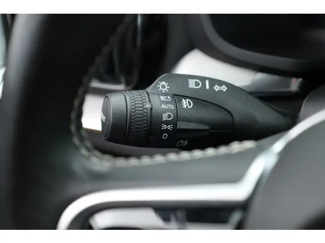 Volvo V60 2.0 T4 Inscription 2020 Benzine 9