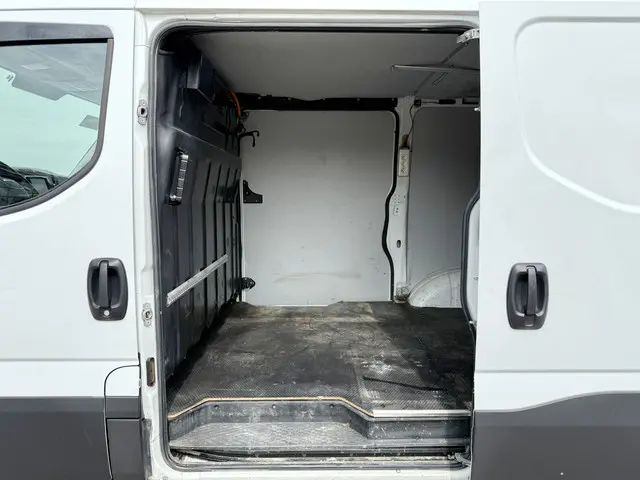 Iveco Daily 35S16 2.3 2021 Diesel 11