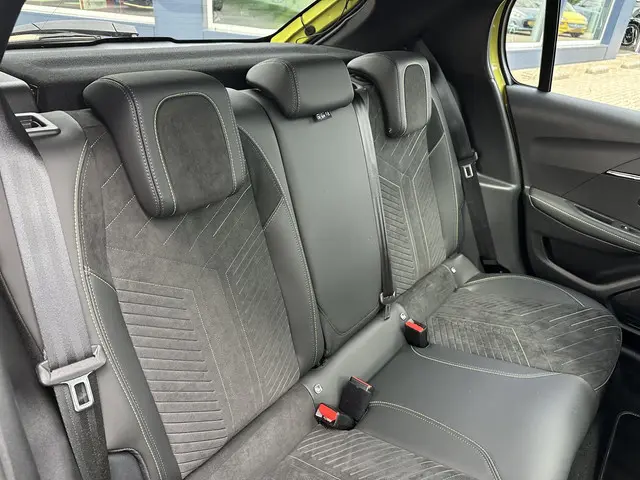 Peugeot e-208 EV GT 51 kWh 156 PK 2024 Elektrisch 37