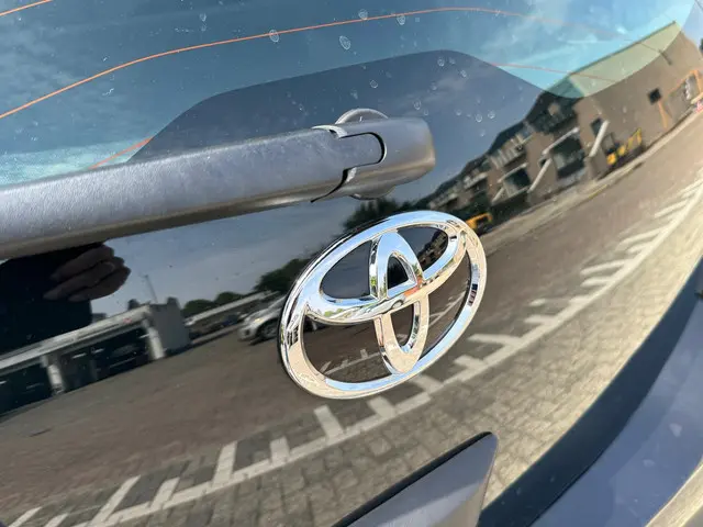Toyota Aygo X 1.0 VVT-i S-CVT Play 2024 Benzine 13