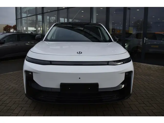 Leapmotor B10 Design ProMax 67.1 kWh 2026 Elektrisch 8