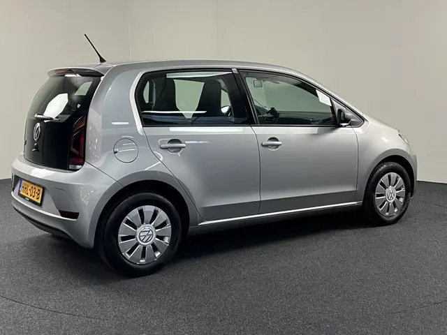 Volkswagen up! 1.0 BMT move up! 2019 Benzine 6