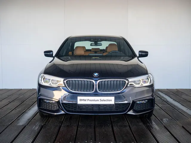 BMW 5 Serie Sedan 520i 2020 Benzine 3