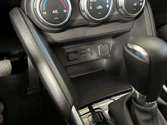 Mazda 2 1.5 Skyactiv-G 2024 Benzine 23