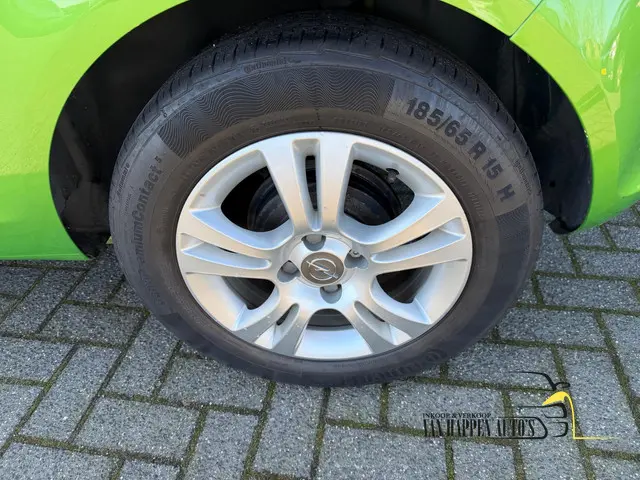 Opel Corsa 1.2-16V Cosmo / apk 2-2027 2014 Benzine 16