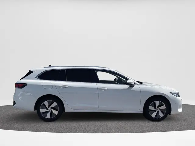Volkswagen Passat Variant 1.5 eTSI Business 2024 Benzine 4