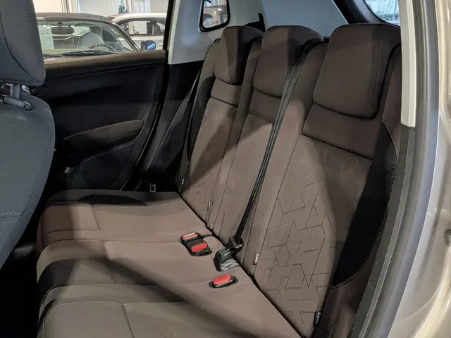 Peugeot 2008 1.2 PureTech Active 2015 Benzine 7