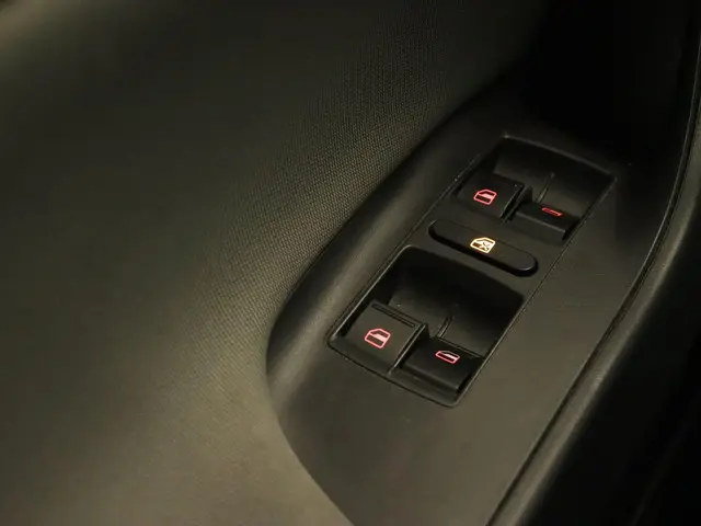 SEAT Ibiza ST 1.0 EcoTSI Style Connect 2017 Benzine 21