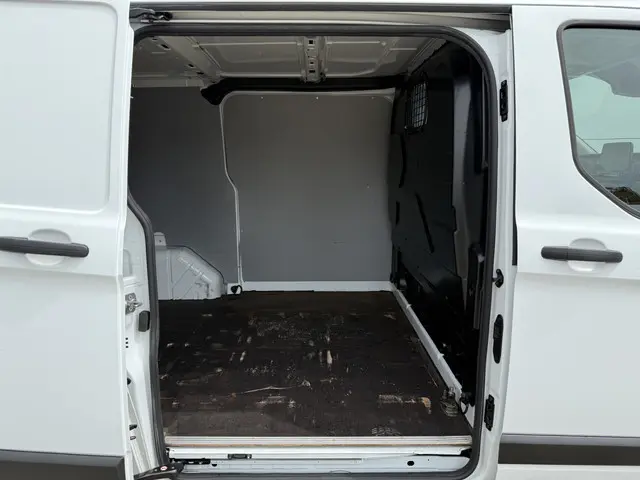 Ford Transit Custom 2.0 TDCI 130PK 2021 Diesel 10