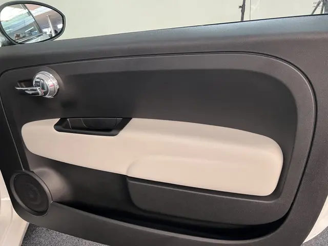 Fiat 500 1.0 Hybrid Dolcevita 70 PK 2021 Hybride Benzine 34