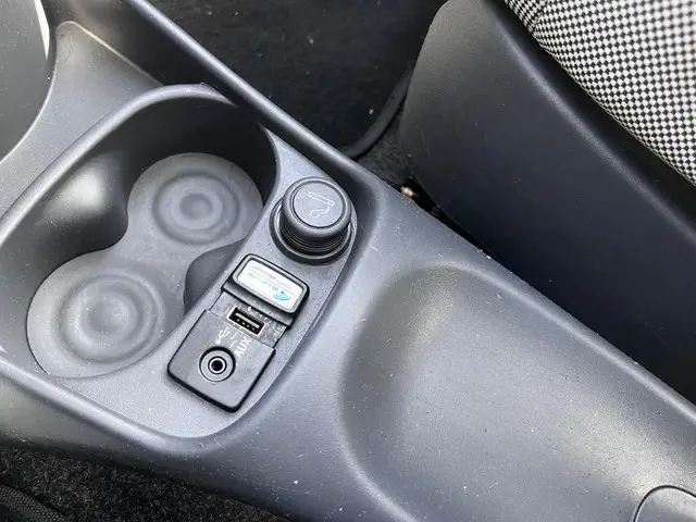 Fiat 500 0.9 TwinAir Lounge 2013 Benzine 17