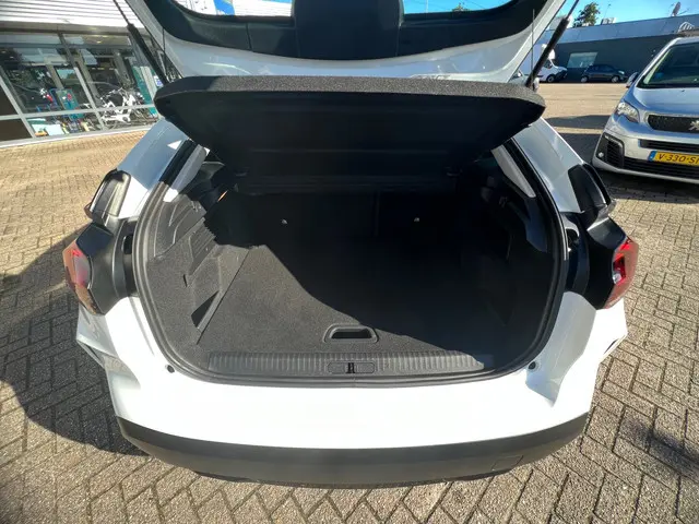 Citroën C4 1.2 130PK Puretech Feel | Automaat | 2021 Benzine 7