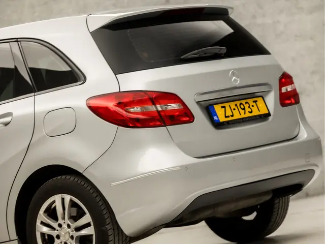 Mercedes-Benz B-Klasse 180 Prestige Sport 2014 Benzine 14