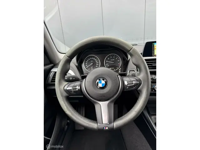 BMW 1 Serie 118i Executive VERKOCHT! 2017 Benzine 13
