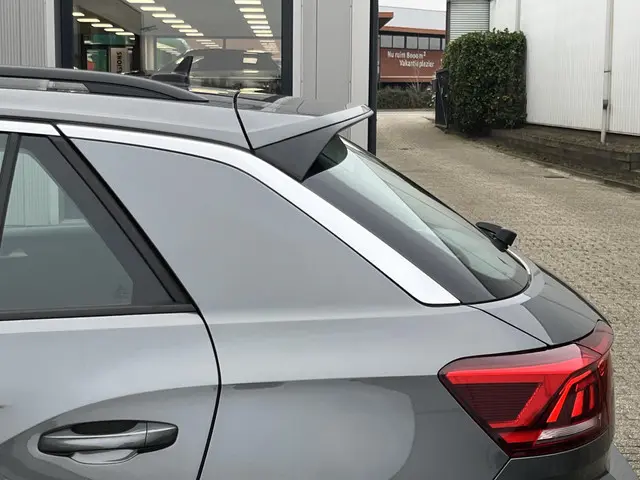 Volkswagen T-Roc 1.0 TSI Life 2023 Benzine 53