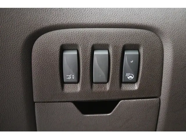 Renault Espace 1.8 TCe Limousin 7p. 2018 Benzine 39