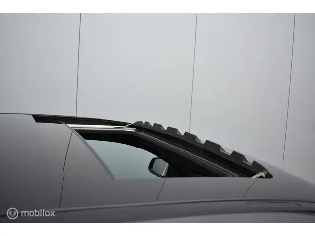 BMW 3 Serie 320i High Executive 2014 Benzine 24