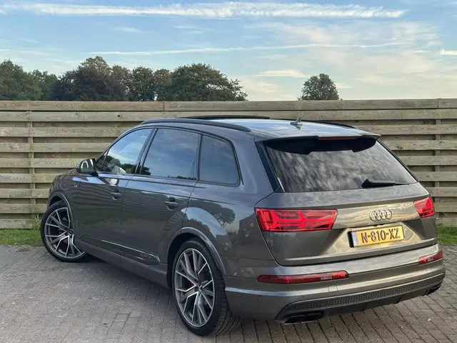 Audi SQ7 4.0 TDI V8 PANO HUD 500PK+ 2018 VOL 2018 Diesel 12