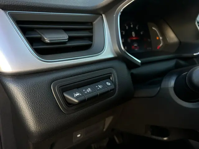 Renault Captur 1.3 TCe 140 EDC Intens 2022 Benzine 15