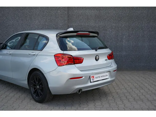 BMW 1 Serie 118i Centennial High Executive 2016 Benzine 4