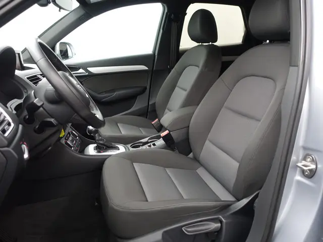 Audi Q3 1.4 TFSI S line Black Optic Aut- 2017 Benzine 21