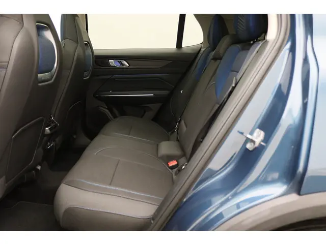 Lynk & Co 01 1.5 2022 Hybride Benzine 14