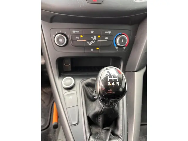 Ford Focus Wagon 1.0 Trend 2016 Benzine 22