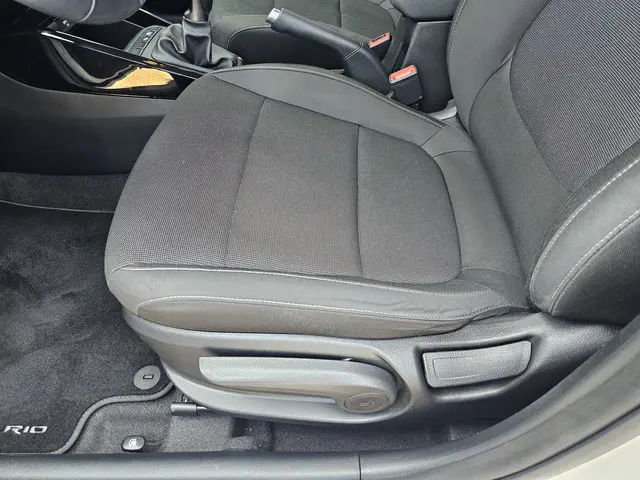 Kia Rio 1.0 T-GDi MHEV DynamicLine 2021 Hybride Benzine 12