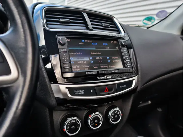 Mitsubishi ASX 1.6 Cleartec Intense+ 2014 Benzine 15
