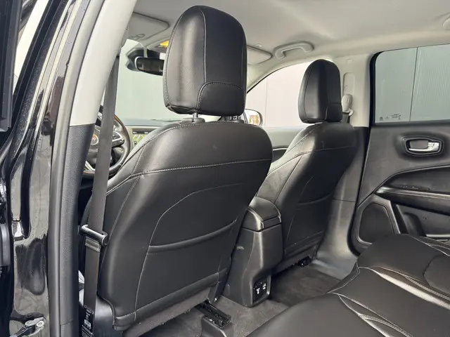 Jeep Compass 1.4 MultiAir Longitude 2018 Benzine 22