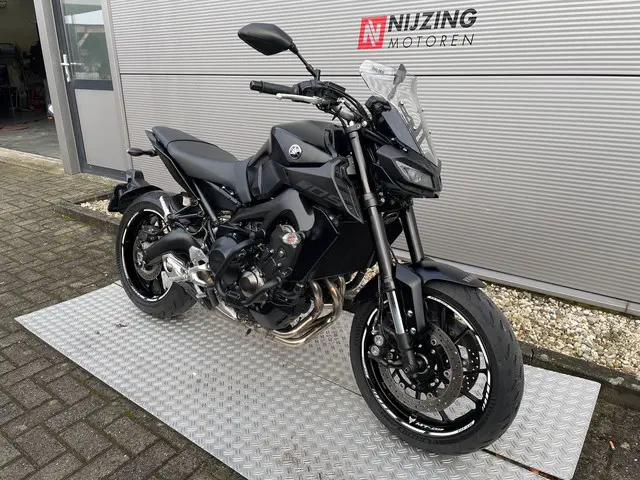 Yamaha MT 09 2