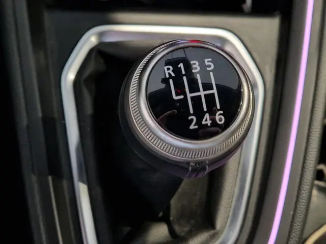 Renault Clio 1.0 TCe 90 GPF techno 2024 Benzine 21